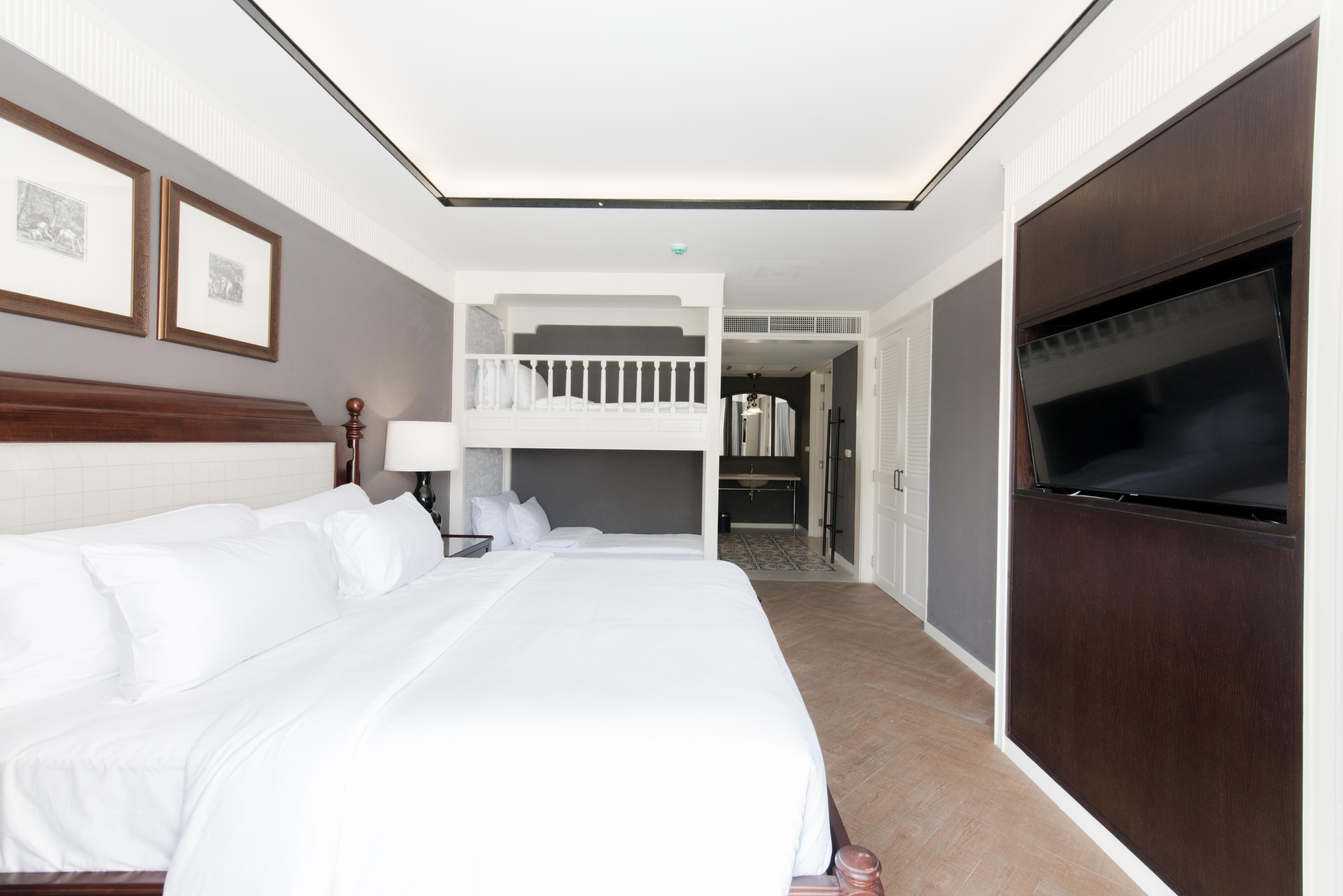 Marina Gallery Resort-Kacha-Kalim Bay By Sugar Marina Boutique Hotels Patong Dış mekan fotoğraf A bedroom at the hotel