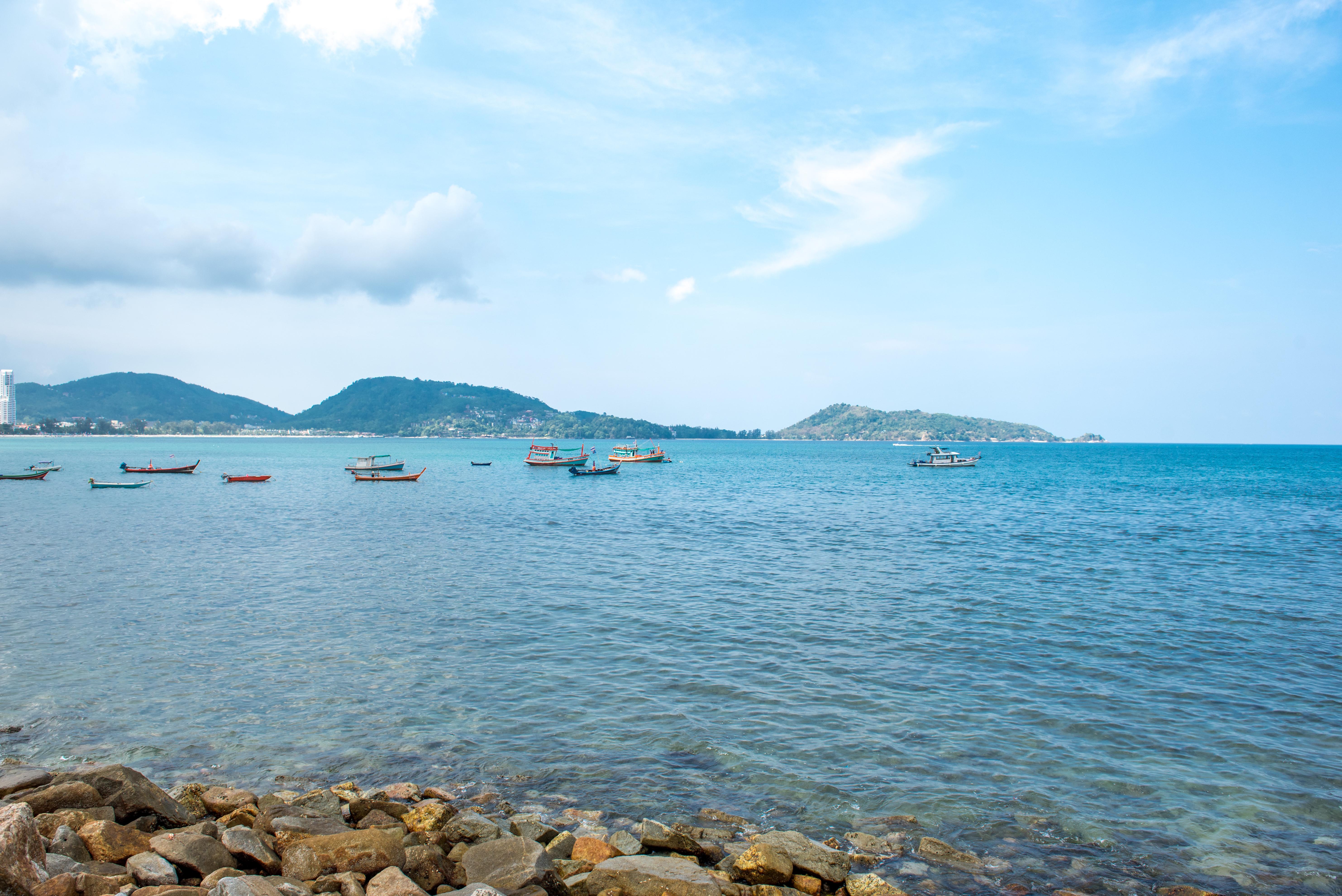 Marina Gallery Resort-Kacha-Kalim Bay By Sugar Marina Boutique Hotels Patong Dış mekan fotoğraf View of the Gulf of Thailand from the shore of Pattaya