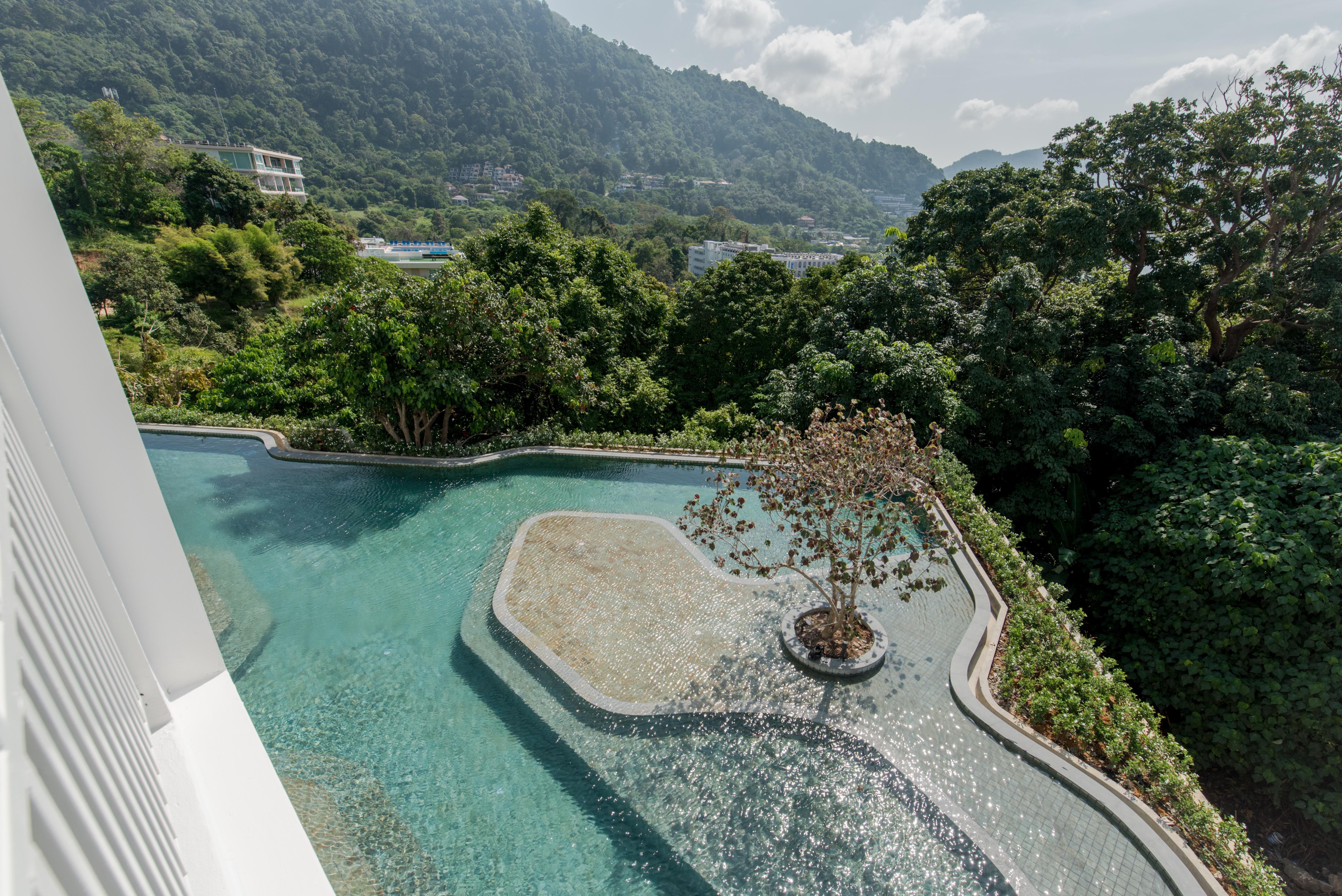 Marina Gallery Resort-Kacha-Kalim Bay By Sugar Marina Boutique Hotels Patong Dış mekan fotoğraf The swimming pool at the hotel